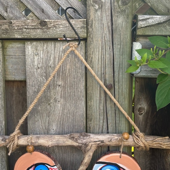 Handmade Eyeball Driftwood Yard Art – Quirky Garden Hanging - Picture 9 of 11